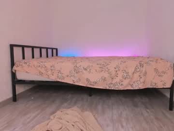 girl Singles & Couples Sex Cam with tasty__raspberry