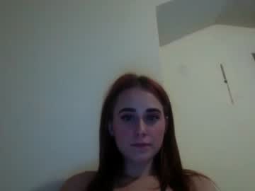 girl Singles & Couples Sex Cam with marilynjizzum
