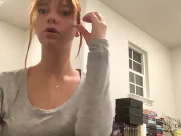 girl Singles & Couples Sex Cam with skyeevanz