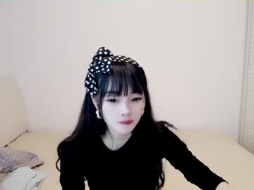 girl Singles & Couples Sex Cam with sexy_laure