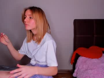 girl Singles & Couples Sex Cam with denisegarcias