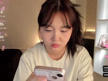 girl Singles & Couples Sex Cam with yuki_cutie_