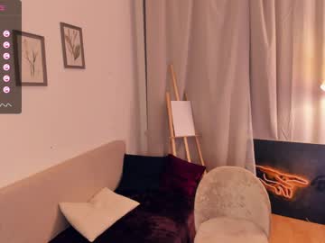 girl Singles & Couples Sex Cam with demure_bb