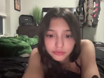 girl Singles & Couples Sex Cam with thelaylajenner