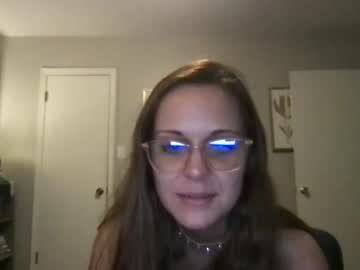girl Singles & Couples Sex Cam with maddybbygirl