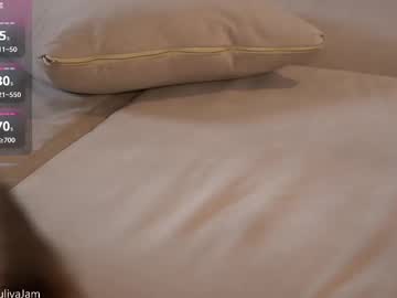 couple Singles & Couples Sex Cam with juliyajam