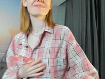 girl Singles & Couples Sex Cam with edithadryer