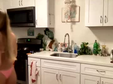 girl Singles & Couples Sex Cam with babyyjade