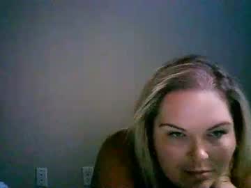 girl Singles & Couples Sex Cam with sweetjamison