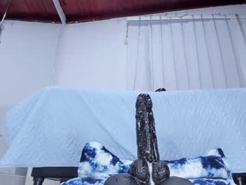girl Singles & Couples Sex Cam with muriel_belovv