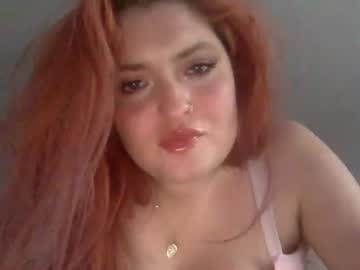 girl Singles & Couples Sex Cam with jigglypuffs99