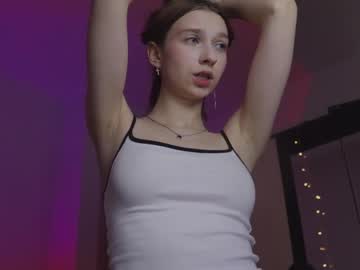girl Singles & Couples Sex Cam with alisaa_01