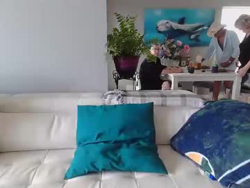 couple Singles & Couples Sex Cam with smallpenisbigtongue