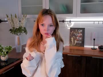 girl Singles & Couples Sex Cam with maudbayles