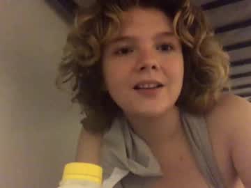 girl Singles & Couples Sex Cam with islalynn