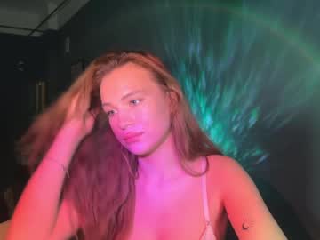 girl Singles & Couples Sex Cam with relax_girll