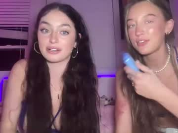girl Singles & Couples Sex Cam with kydenae