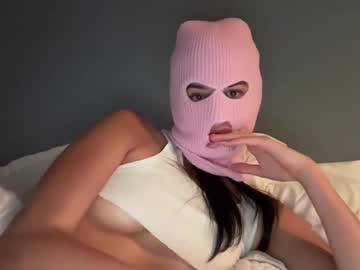 girl Singles & Couples Sex Cam with blushbandits