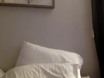 girl Singles & Couples Sex Cam with sarahswettt