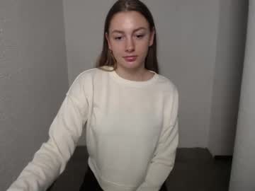 girl Singles & Couples Sex Cam with just_lola_