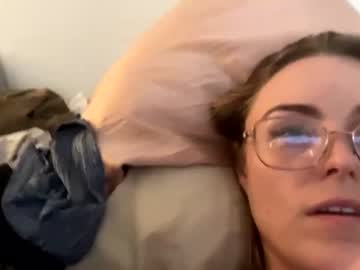 girl Singles & Couples Sex Cam with missypriss23