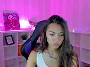 girl Singles & Couples Sex Cam with amely_moore