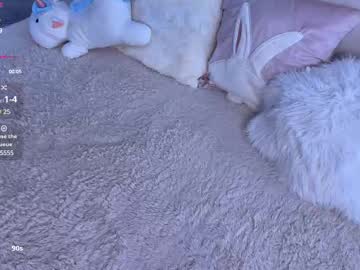 girl
        canikissyou_ cam image #255637