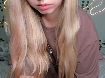 girl Singles & Couples Sex Cam with melissa_babyss