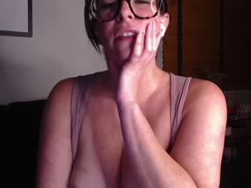 girl Singles & Couples Sex Cam with sleepybabyxo