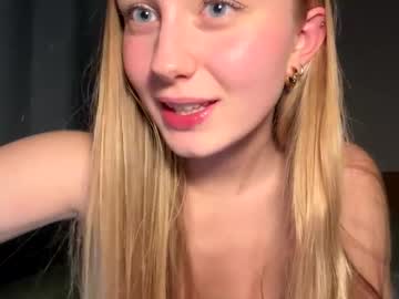 girl Singles & Couples Sex Cam with katcontrol