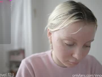 girl Singles & Couples Sex Cam with pureangeldolores